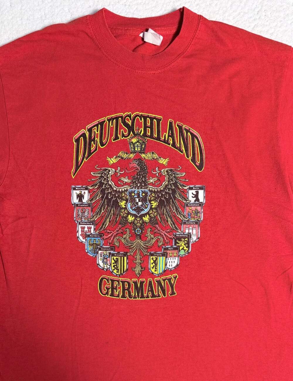 Vintage Deutschland Germany Graphic T-Shirt Red Youth Size - Picture 2 of 3